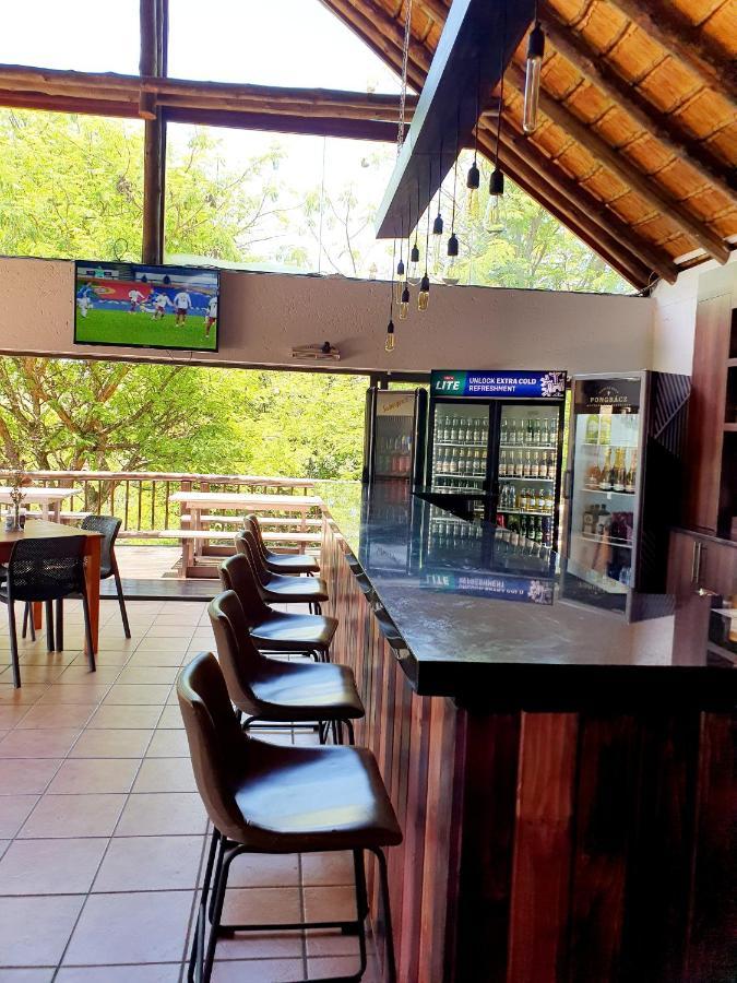 Merry Monte Casino Lodge House In Fourways 샌톤 외부 사진